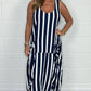 Stripete oversized kjole med knytebelte og frontlomme
